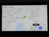 純正ナビで、慣れない道も旅先も安心。