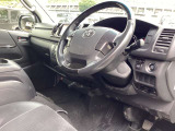 当店の車はルームクリーニング施工済み!納車前には手がけWAX、室内仕上げ清掃で納車をおこなっております!