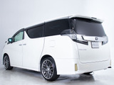★展示前点検実施★特殊な機材も用いて、全車点検を実施しております!