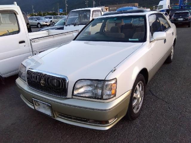 クラウンマジェスタ4.0 Cタイプ i-Four 4WD