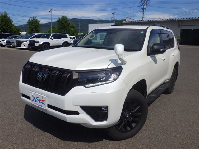 ランドクルーザープラド 2.7 TX Lパッケージ マットブラック エディション 4WD 