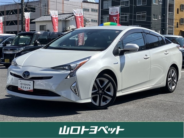 プリウス1.8 A プレミアム ツーリングセレクション E-Four 4WD