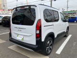 コーナーセンサー付きですので駐車も安心です。