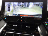 パノラミックビュー機能が付いて車周囲の安全確認がやりやすくなります。