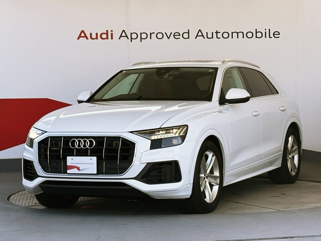 Q8 55 TFSI クワトロ デビューパッケージ ラグジュアリー 4WD 