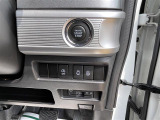 みなさまのお車選びのお手伝いをさせてください!スタッフ一同心よりご来店、お問い合わせをお待ちしております!
