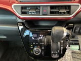 快適装備のオートエアコン♪ 温度設定をすれば、自動で車内の温度管理をしてくれる優れ物です☆彡