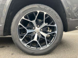 全国のJEEP正規ディーラーにて保証整備をお受けいただけます。