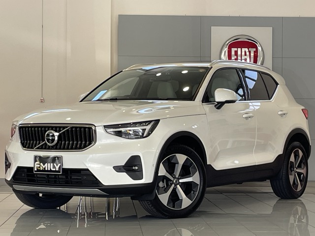 XC40 ウルトラ B4 AWD 4WD