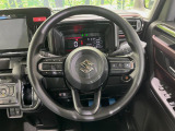 【ステアリングスイッチ】運転中、前方から目線をそらすことなく、オーディオ等の操作が可能な便利機能!安心&快適なドライブを演出してくれます♪