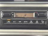 【 オートエアコン 】車内温度を感知して自動で温度調整をしてくれるのでいつでも快適な車内空間を創り上げます!