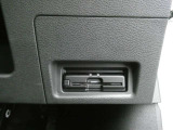 ETC付 料金所もスムーズに通れ、割引料金の適用もあります。ビルトインできれいに収まっており、見た目もスマートです。