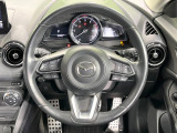 【純正革巻きステアリング】上質な革を使用することで、手にしっかり馴染みとても運転しやすいハンドルです♪