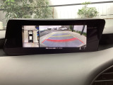 360°ビューモニター♪見えない部分の危険察知をサポート♪前後左右に備えた4つのカメラを活用し、センターディスプレイに表示。安心な運転操作に役立ちます。