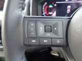 運転中も便利なステアリングスイッチ♪