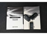 キーを取り出さずにドアを施錠&解錠。クルマの始動も可能です。