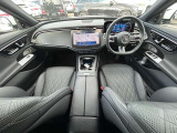 一体感のあるナビは、高級感ある車内を演出してくれます。オーディオ機能も充実しておりますので、運転もより楽しめます♪