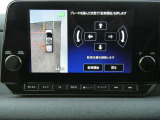 オプションのプロパイロットパーキング付きです。(縦列駐車、並列駐車、車庫入れに対応し、ステアリング、アクセル、ブレーキ、シフトを車が制御して駐車をアシストします)