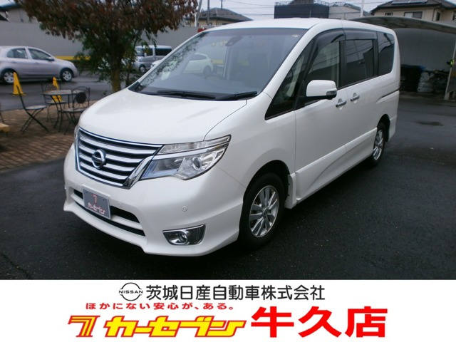 セレナ2.0 ハイウェイスター Vセレクション+Safety II 4WD