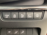安全装置のスイッチは運転席パネル右下に集約されています。任意で切り替え可能なため状況に合わせてお使いください。