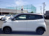 内外装およびエンジンル-ムなど専用クリ-ニング致します。車両クリ-ニングのプロが施工致しますので!高品質な1台に蘇りますよ♪(全在庫無料施工)