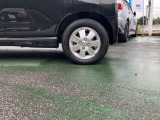 車両の内外装の状態は、第三者機関が発行している、「車両品質評価書」でも確認できます。お時間をいただきますが、傷の状態等を写真で個別にお送りすることもできますので、お気軽にお問合せください。