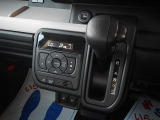 CVTインパネシフトは足元広々♪