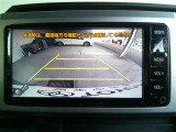 バックモニターガイドで駐車も安心