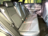 後部座席も気になるようなキズ・汚れやへたり等、大きなダメージはなく、良好な状態です。