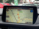 【マツダコネクトナビ】車内の雰囲気にマッチした一体型タイプのナビ。各種車輌設定やBluetooth再生等、様々な機能が楽しめます。直感的なダイヤル操作が可能で、使い勝手も良好です。