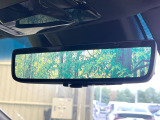 【デジタルインナーミラー】カメラが撮影した車両後方の映像をルームミラー内に表示。クリアな視界で状況の確認が可能です!※ドラレコ機能ご利用には別途SDカードをご用意いただく場合があります。