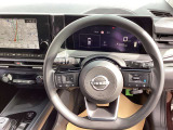 ステアリングも使用感が少なく、きれいな状態です