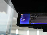 インテリジェントルームミラーです。クリアな後方視界で安全運転をサポートします。