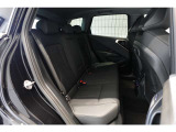 リアシートも広々とご利用頂けます。お車詳細や展示状況はフリーダイヤル(0078-6002-498412)またはBPS城東鶴見06-6933-6600迄お気軽にお問合せ下さい。