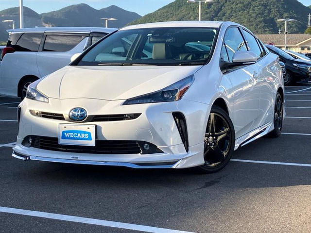 プリウス1.8 S ツーリングセレクション ブラックエディション