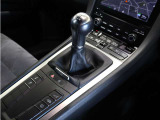 PASM(ポルシェ・アクティブサスペンション・マネージメントシステム)10ミリ車高ダウン 路面状況に応じてダンパー減衰力調整可能です