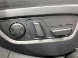 【パワーシート】スイッチ一つで簡単にシートの微調整が可能!電動だから力もいりません!快適なシートポジションにセットして、快適なドライブをお楽しみください。