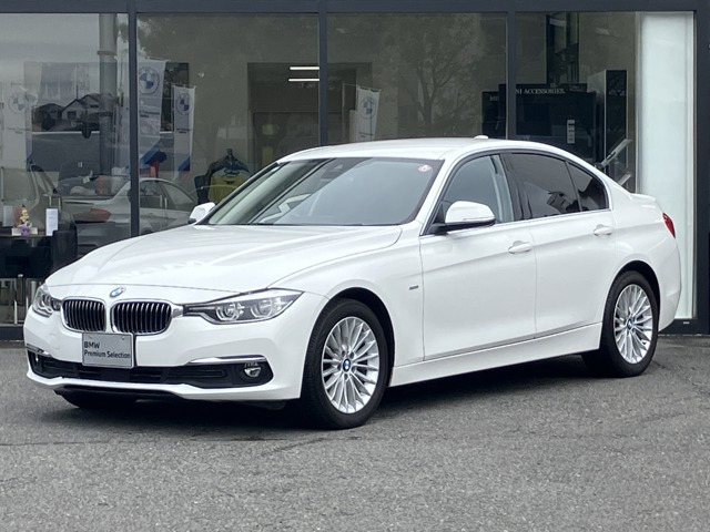3シリーズセダン320d ラグジュアリー