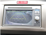 お車選びをお楽しみ頂けるよう、在庫車の展示スペースを十分に確保しております。