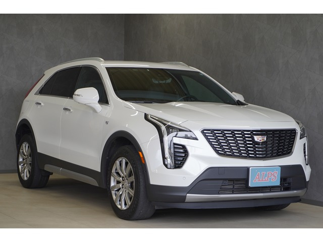 XT4 プレミアム 4WD
