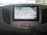 社外のカーナビが付いています。