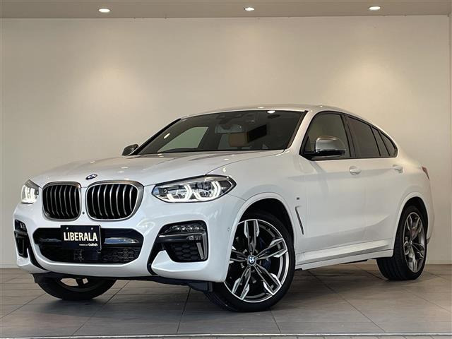 X4M40i 4WD本革シート