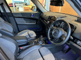 ◆LIBERALAは、輸入車選びの新たなスタイルを提案するインポート・セレクト・ブランドです。オーナー様となる方がクルマから直接感じる感性を第一にした、最良の一台との出会いをコーディネートいたします。