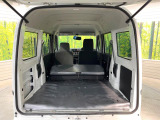 普段のお買い物や通勤、送迎等に十分な荷室スペースを確保しております。セカンドシートを倒すと、大きな荷物の積載も可能です♪