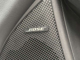 ヘッドレストにもBOSEスピーカー搭載で立体的なサウンドをお楽しみください。
