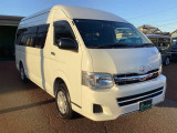 ご納車時には再度洗車・室内清掃を行い展示中についてしまった汚れも落として気持ち良くお乗りいただける状態にして納めさせていただきます!