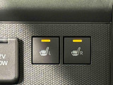 寒い日のドライブを快適にする運転席&助手席シートヒーターが付いてます。アクセサリーソケット(12V/120W)も装備されています。