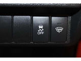 VSA(Vehicle Stability Assist)が装備!!VSAはコーナリング時の横滑りを抑制する機能と車両の急激な挙動変化を抑える機能で、安定した走行を実現していいます!!