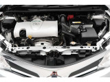 エンジンルームの樹脂部分は丁寧に磨いてツヤをだしています。当社の中古車のエンジンルームクリーニングはとても自信があります★