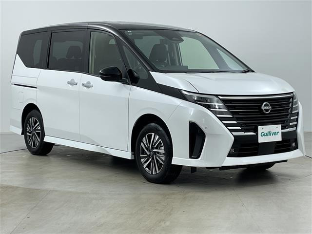 セレナ1.4 e-4ORCE ハイウェイスターV 4WD4WD 修復歴無し